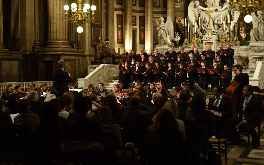 Grand concert de chants traditionnels de Noël Saint-Eustache PARIS