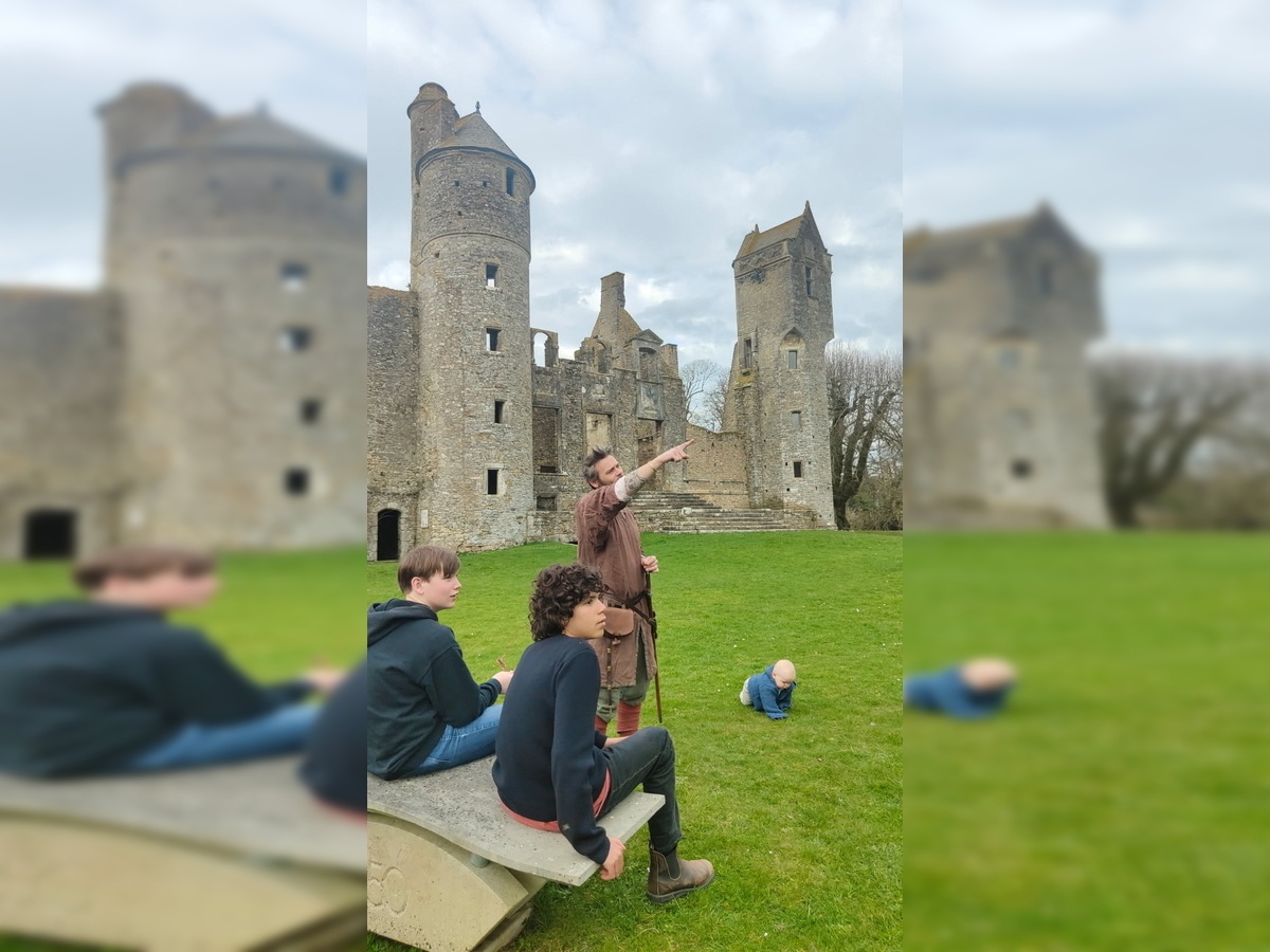 Gratot, visitez le château avec le seigneur ! Rue d’Argouges Gratot