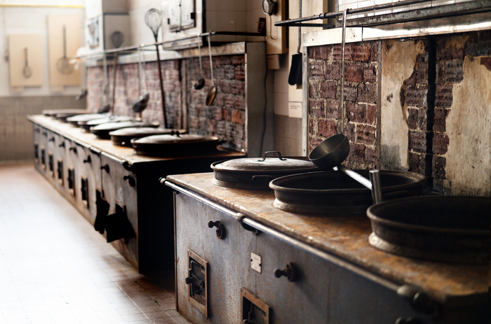 Histoire de la maison Prunier. Visite de la plus ancienne manufacture française de rillettes. connerre Connerré