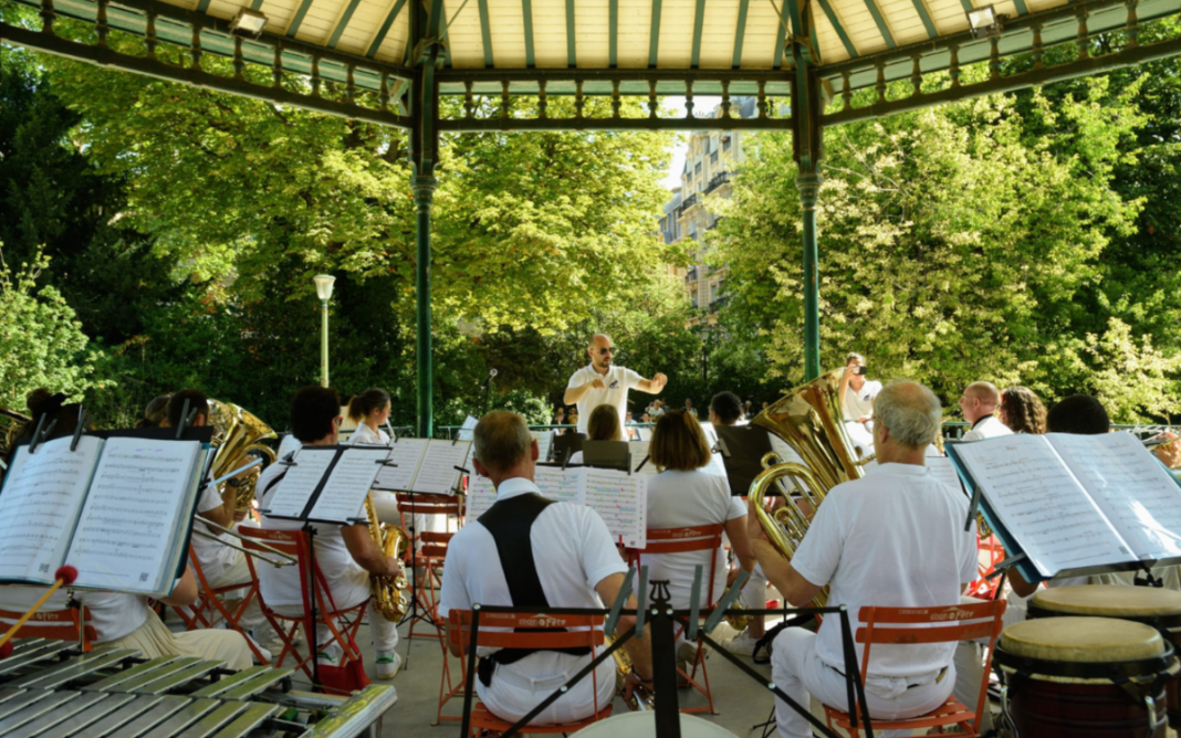 Kiosque en fête : Concert du Bry Harmonie Orchestra Square Maurice Gardette Paris