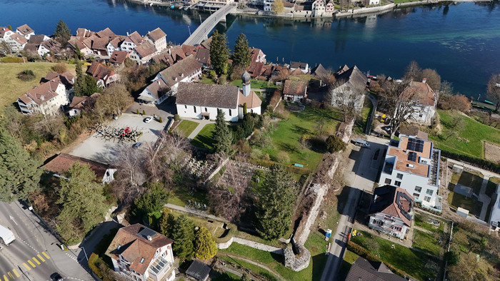 Kirche und Kastell Burg