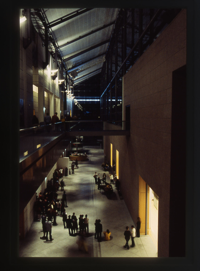 « La BABABOUM » par la Cie Mademoiselle Sauvage, Musée d’art moderne et contemporain de Strasbourg, Strasbourg