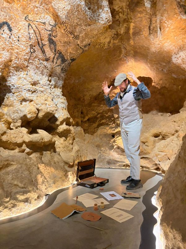 Lascaux IV fête ses 10 ans Visite enquête les secrets de la pointe de sagaie Lascaux IV Montignac-Lascaux