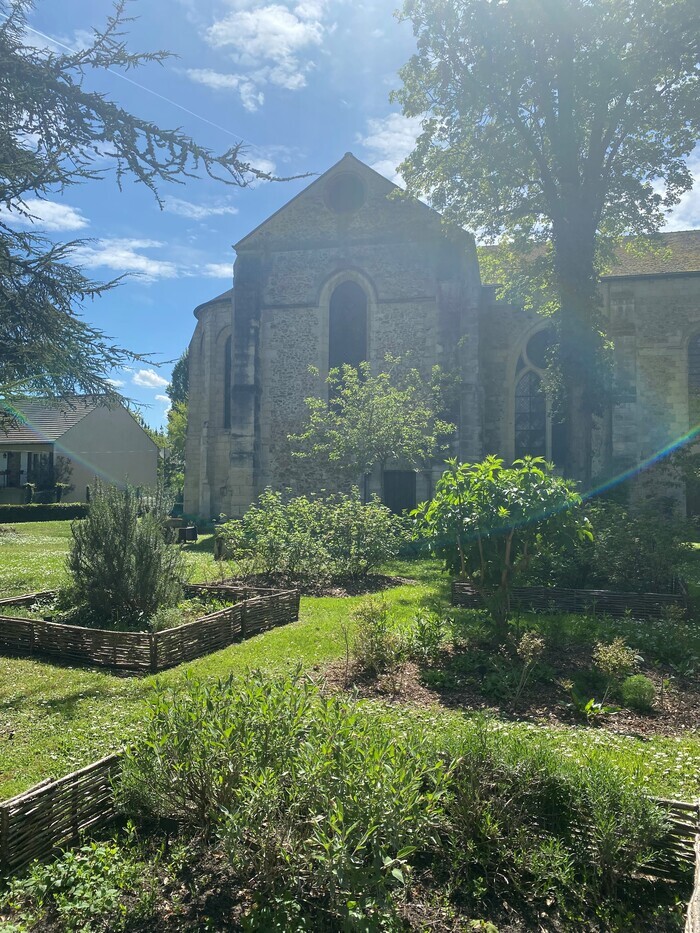 Le jardin médiéval Alice de Bergères, La Commanderie Saint-Jean, Corbeil-Essonnes