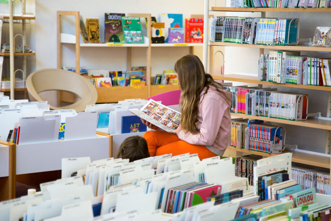 LEcture CLUB ADO Maison pour tous Espace Jeunes Anglet