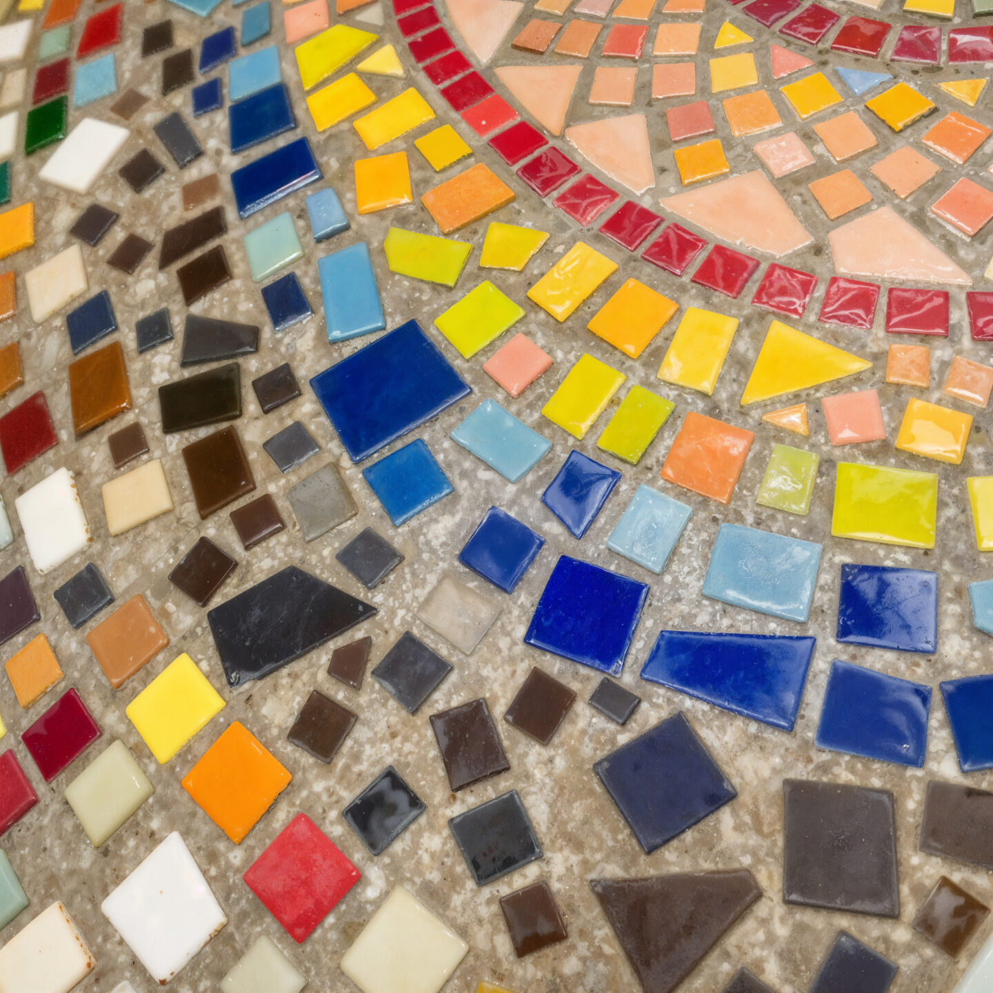 Les ateliers de l&rsquo;Outilthèque Atelier Mosaïque Street Art Outhilthèque Belin-Béliet