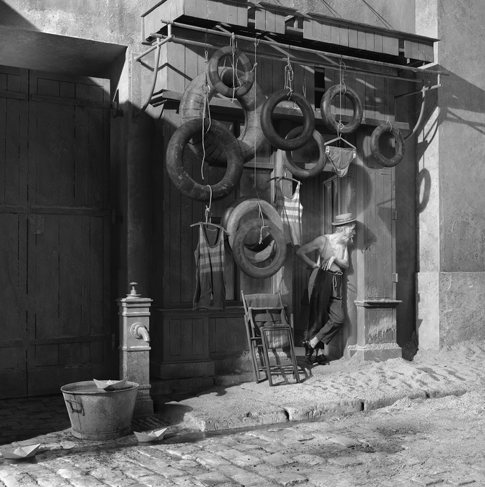 Les Dramagraphies burlesques du photographe Michel Lagarde Le Clos des Fées Paluel