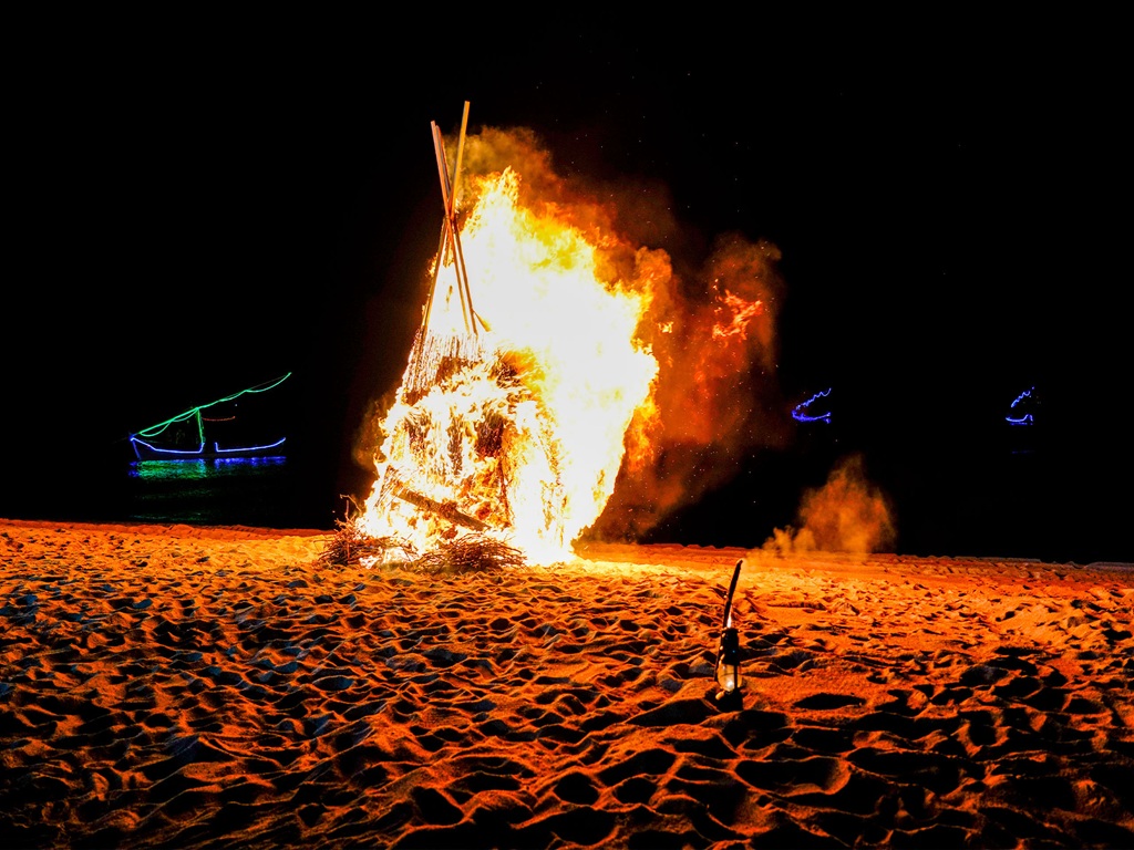 LES FEUX DE LA SAINT JEAN Le Barcarès