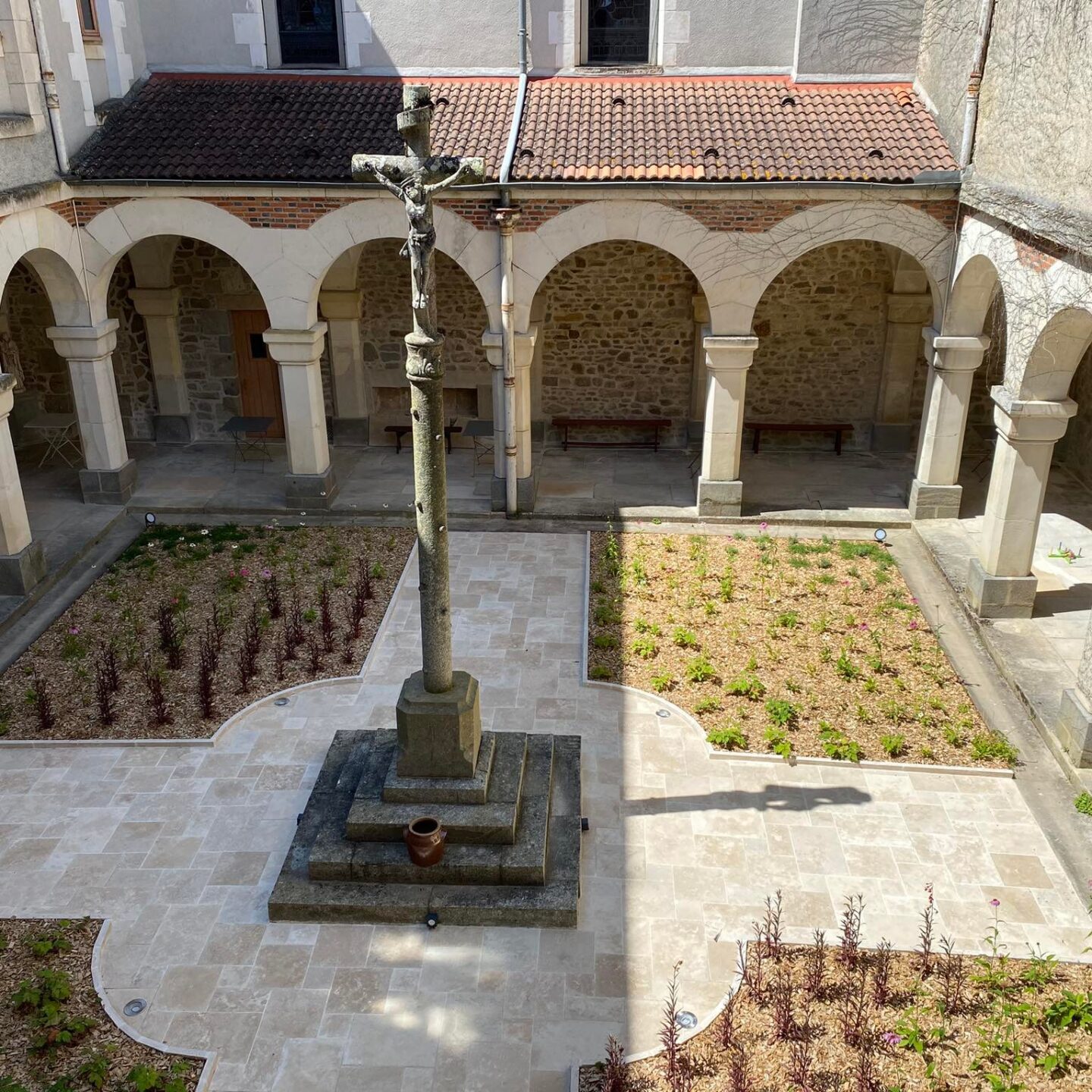 Les Soirées du Cloître Dîner animé Ancien Carmel du Dorat Le Dorat