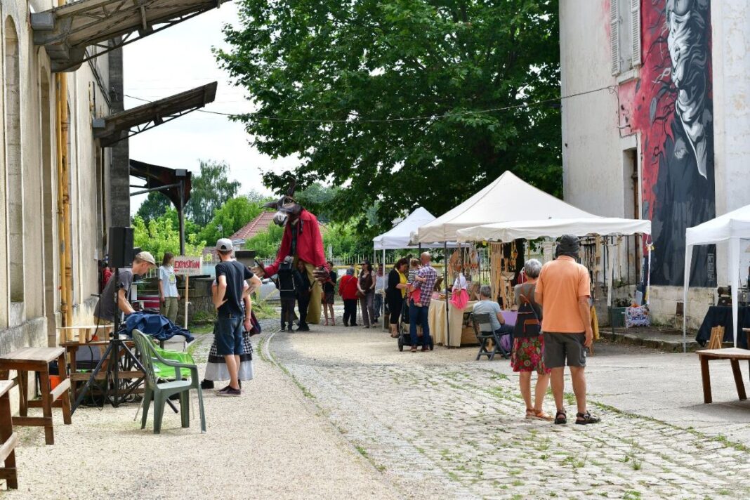 Marché de l&rsquo;artisanat nocturne La Traverse Bergerac Bergerac
