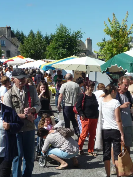 Marchés de producteurs de pays  Rieupeyroux 2026-06-14