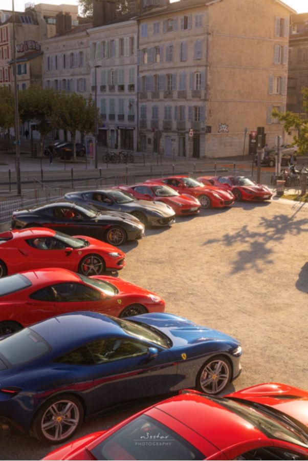 Meeting ferrari côte Basque organisé par lions club bayonne 17 ème édition Square Gambetta, Quartier Saint-Esprit Bayonne