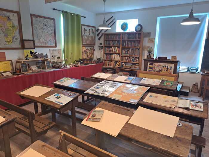 Musée des écoles de hameau du Morvan Musée Ma p'tite école - Les Settons Montsauche-les-Settons
