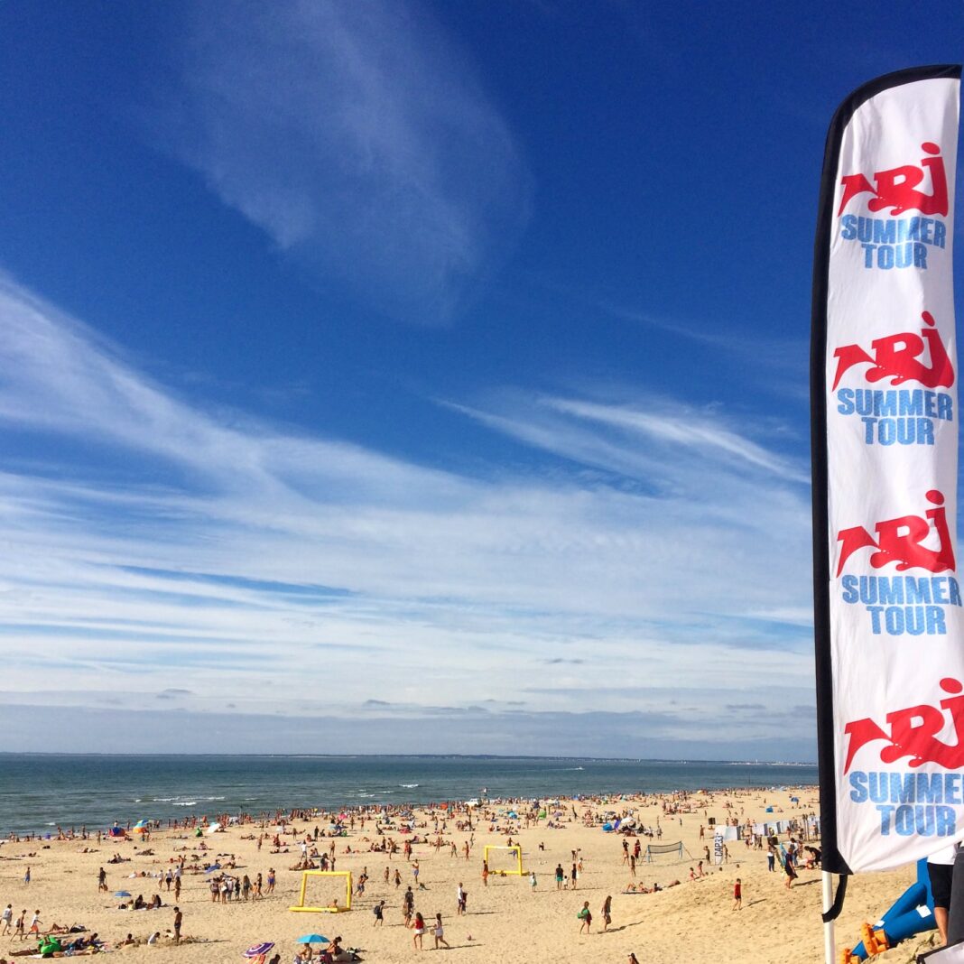 NRJ Summer Tour Esplanade de la plage Biscarrosse
