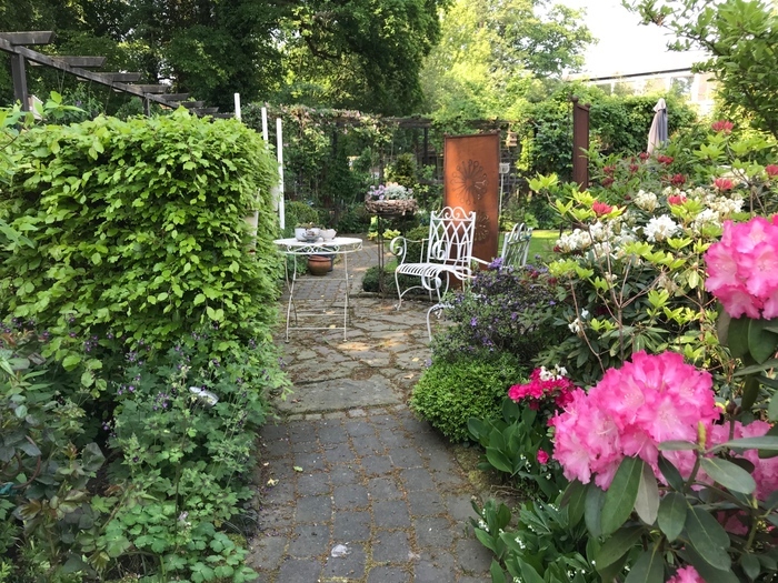 Porte ouverte dans le jardin de Sickau, Garten Sickau, Langenhagen