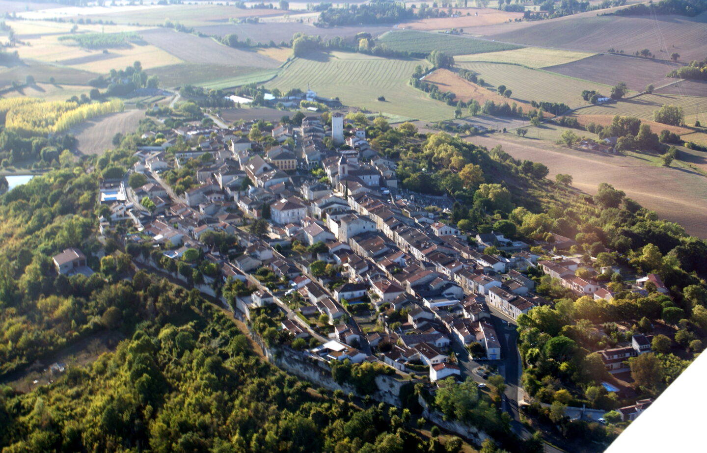 Puymirol une histoire de pierres Office de Tourisme Puymirol 2026-07-24