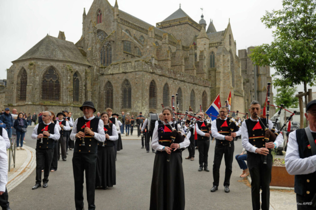 Dol de Bretagne le 1er Mai 2026 : Fête de la Fédération Sonerion 35 - Défilé