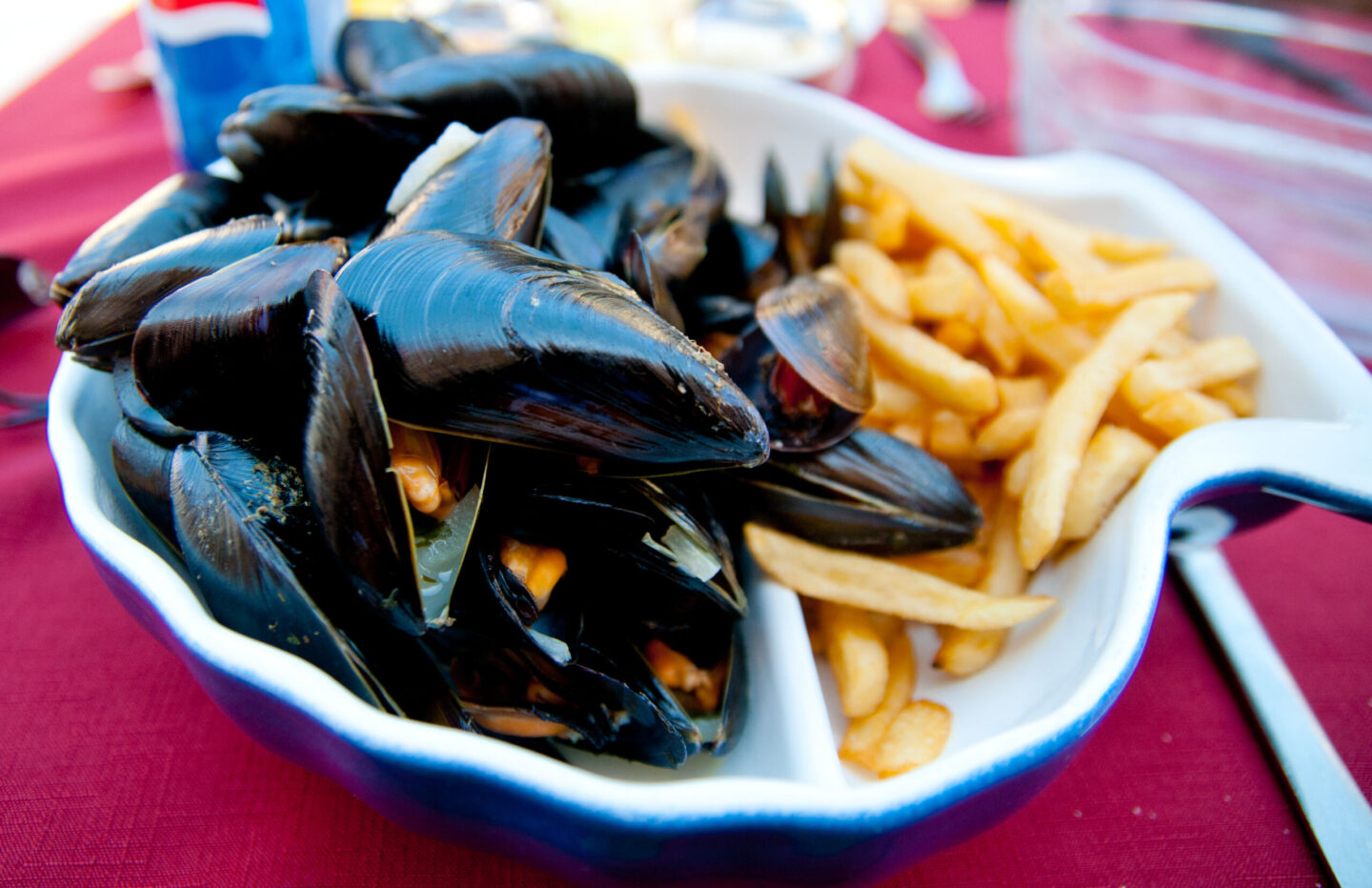 Repas Moules-Frites Champagne-et-Fontaine