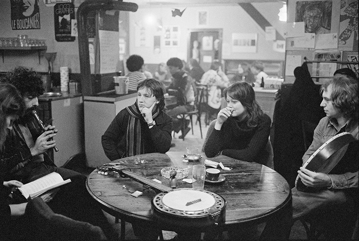 Sociabiliser dans les cafés: une pratique révolue? Bibliothèque de Genève Genève