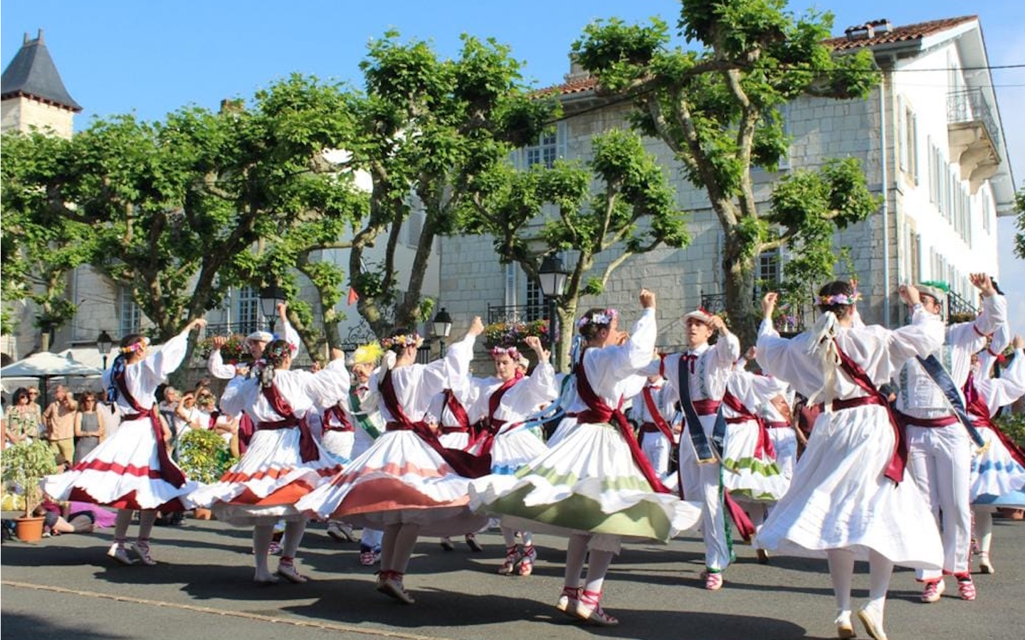 Udaberria Dantzan Saint-Jean-de-Luz