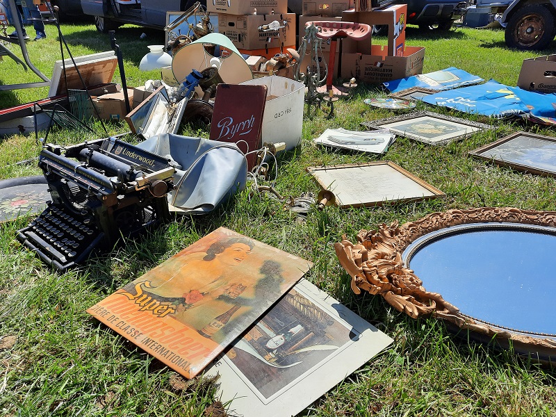 Vide grenier Luc-sur-Mer
