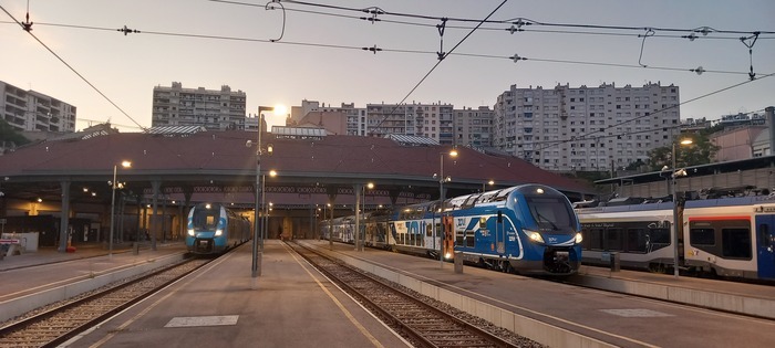 Visite commentée de la rotonde ferroviaire Pautrier et des trains régionaux Inter-métropoles. Rotonde ferroviaire Marseille Pautrier Marseille