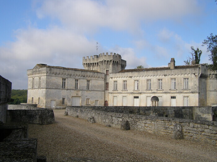 Visite commentée du château de La Tranchade (XIVe - XVIIe siècle) Château de la Tranchade Garat