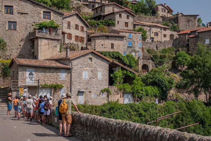 Visite commentée du village de caractère de Jaujac, Office de Tourisme Sources & Volcans, bureau de Jaujac, Jaujac