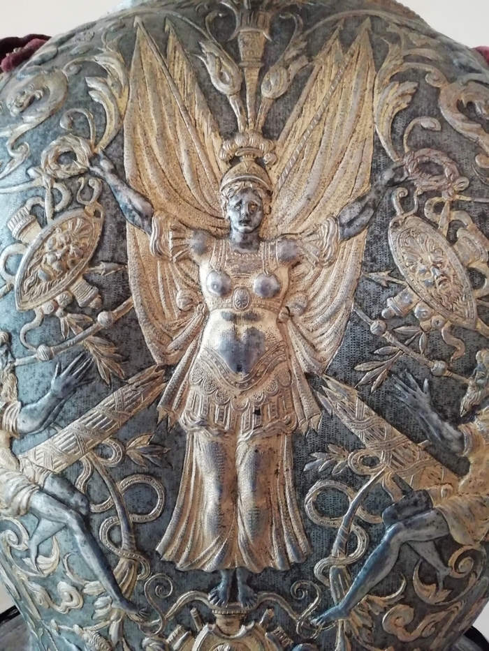 Visite-conférence dans l’exposition "Secrets d’armures : histoire