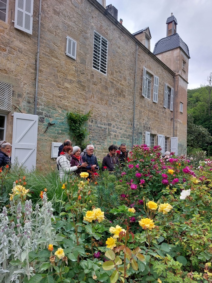 Visite-conférence : Mille et une roses, Abbaye de Beaulieu-en-Rouergue, Ginals