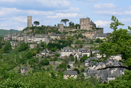 Visite de Turenne Visitez Turenne, PBVF et prenez-en plein la vue ! Turenne