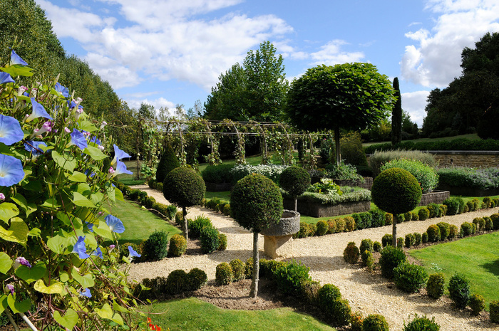 Visite d'un authentique château du XVe siècle et de ses jardins Château de la Motte Chalandray