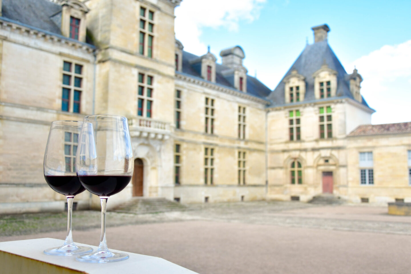 Visite et dégustation au château ducal de Cadillac Place de la Libération Cadillac-sur-Garonne
