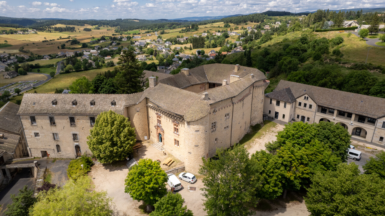 VISITE GUIDÉE DE SAINT-ALBAN-SUR-LIMAGNOLE Saint-Alban-sur-Limagnole