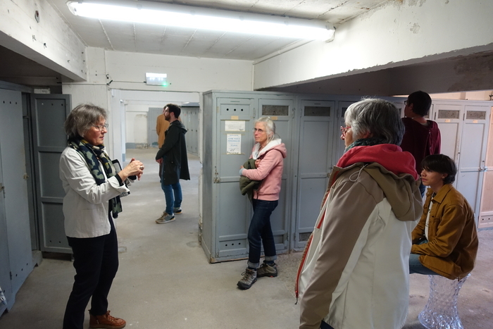 Visite guidée du vestiaire des filetières, Les Pêcheries, musée de Fécamp, Fécamp