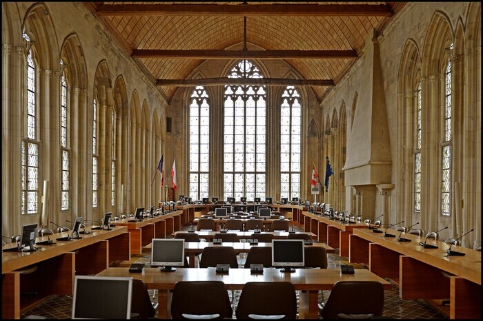 Visite guidée : présentation historique de la Salle des Gardes, Abbaye-aux-Hommes – Hôtel de Ville, Caen