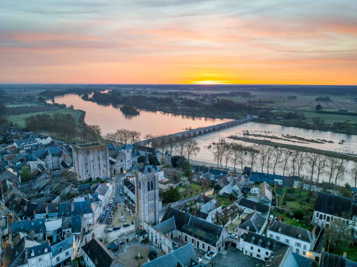 Visite nocturne Beaugency secrète Place du Petit Marché Beaugency 2026-08-22