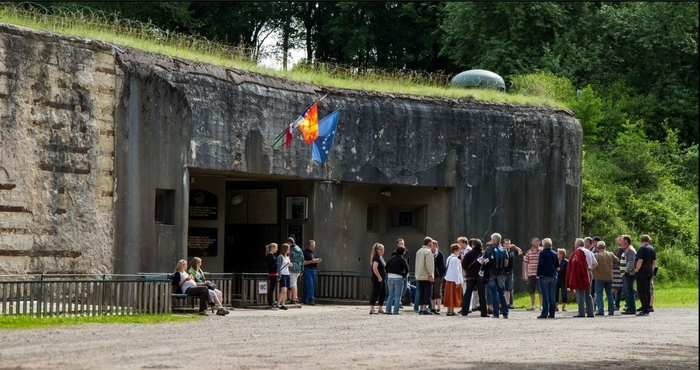 Visites guidées d'un ouvrage de la Ligne Maginot en français et en allemand Ouvrage de la Ligne Maginot - Le Four-à-Chaux Lembach