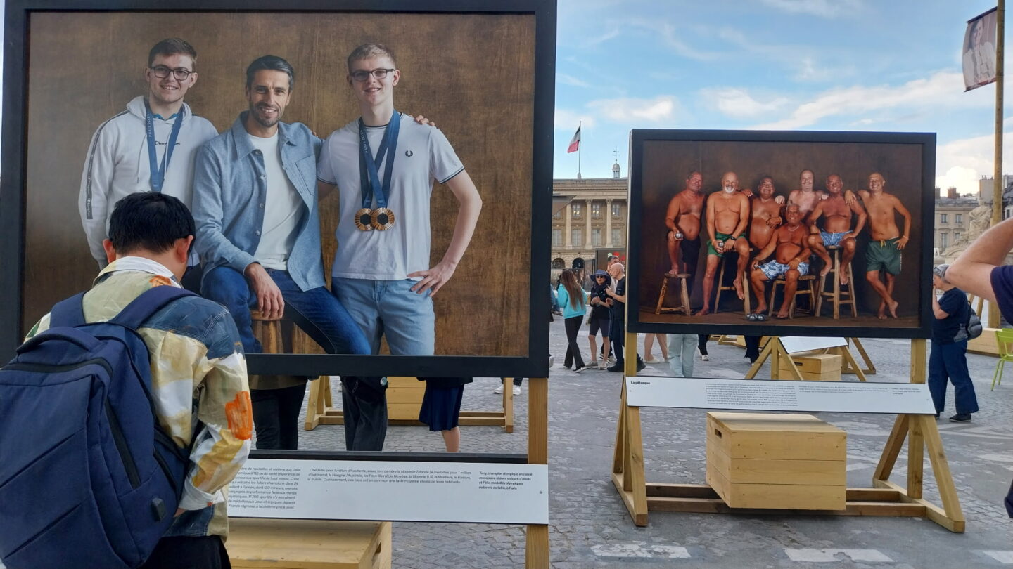 Photographies grand format de Yann Arthus-Bertrand place de la Concorde