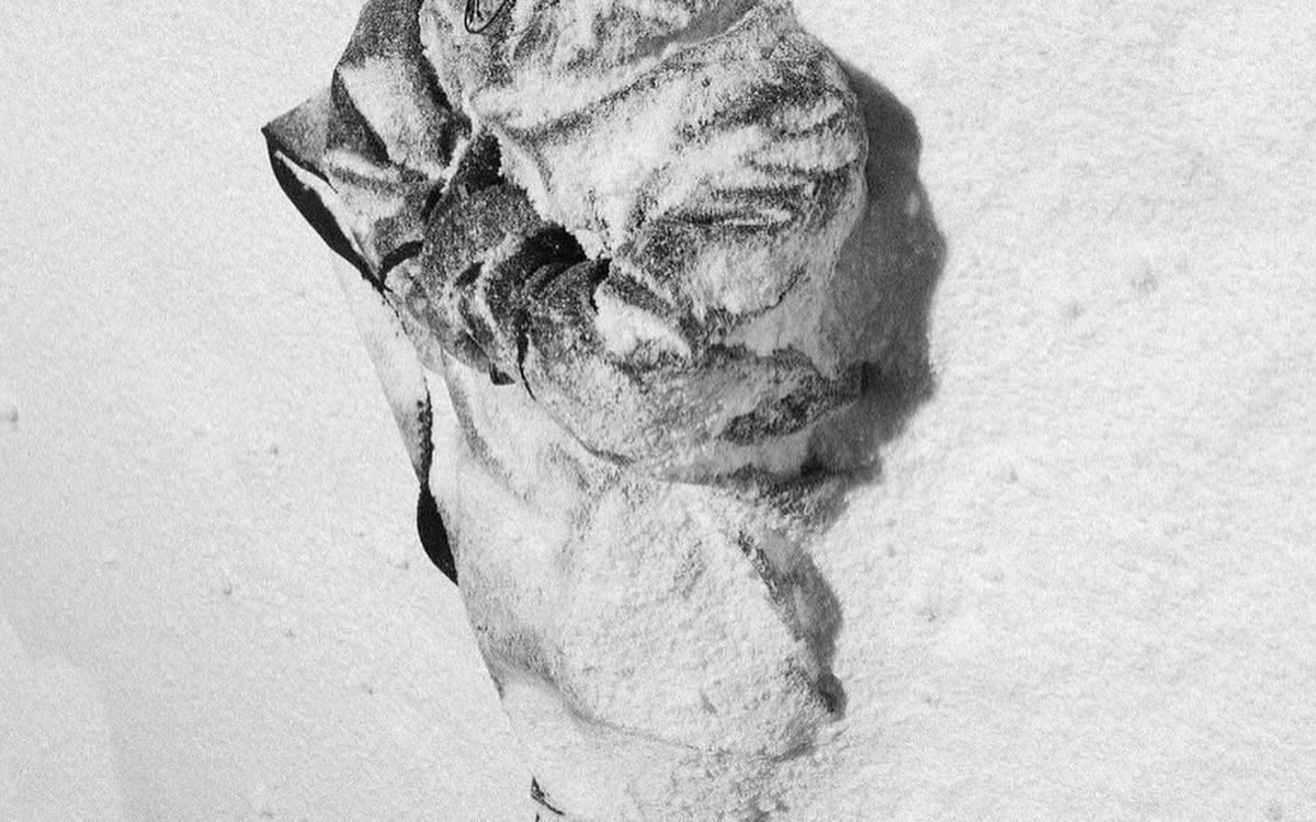 ZOÉ LADOUCE / Llynegti : the frozen city Devant le Générateur  GENTILLY