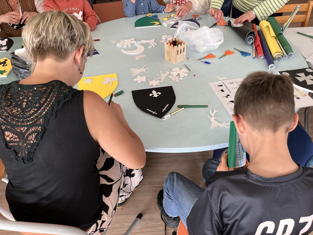 Atelier À ton blason Place Régine Deforges Montmorillon