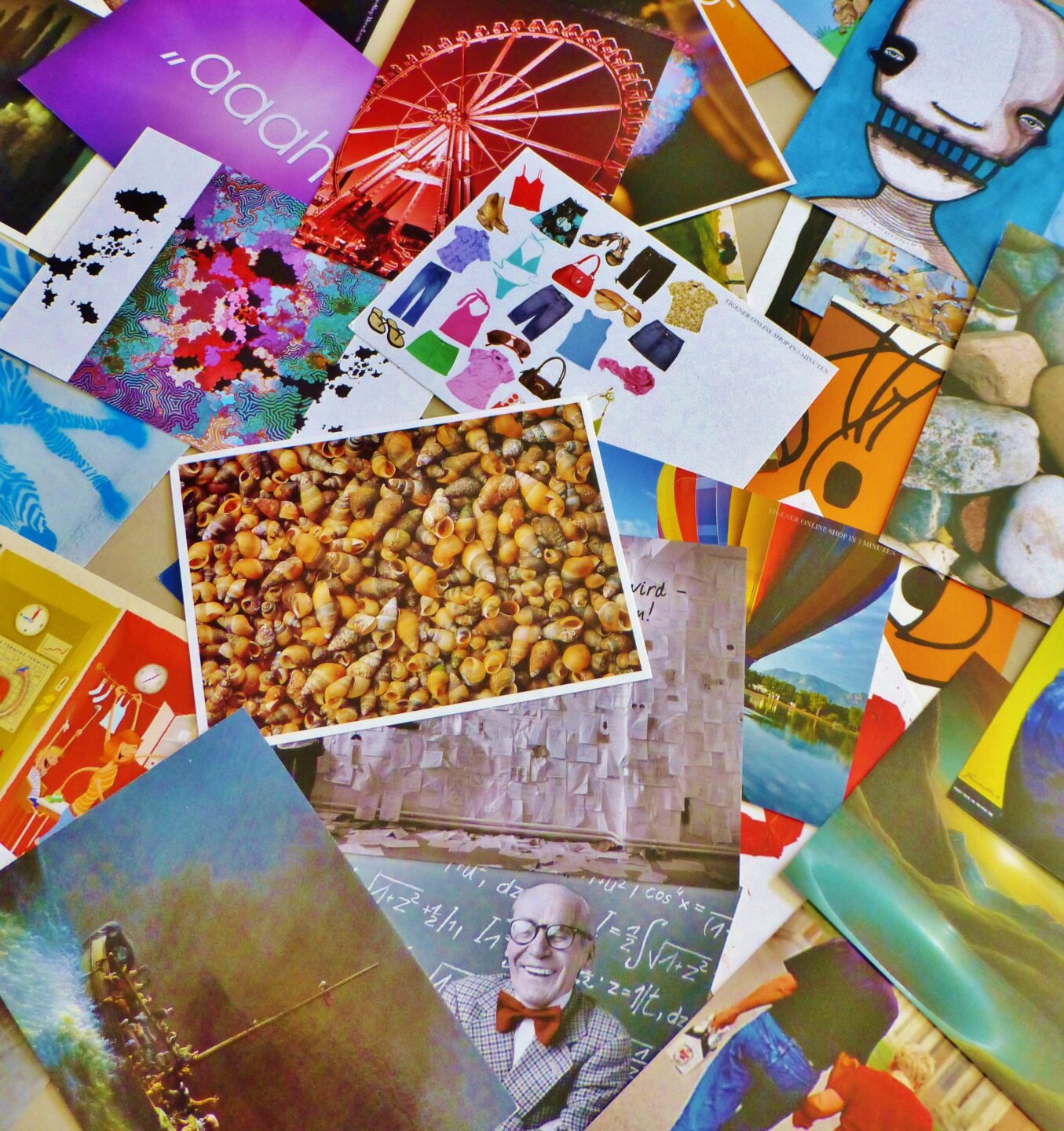 Atelier carte postale intemporelle place du Mercadial Saint-Céré
