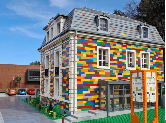 Atelier de constrution oeuvre collaborative: ma ville en Lego  Épinal