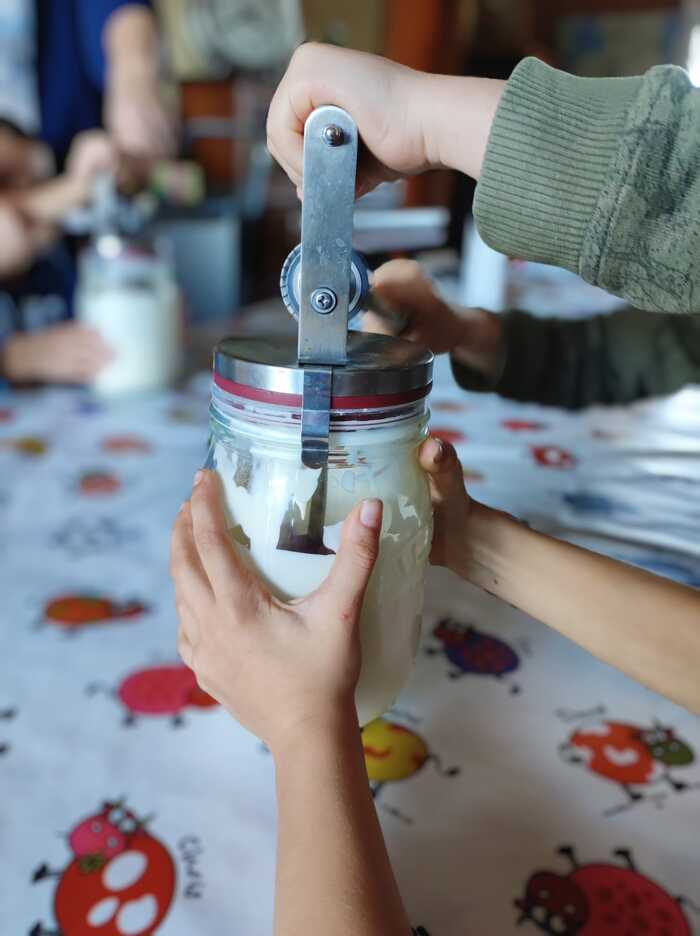 Atelier « Fabrique ton beurre », La Ferme LG Bio, Ombrée d’Anjou