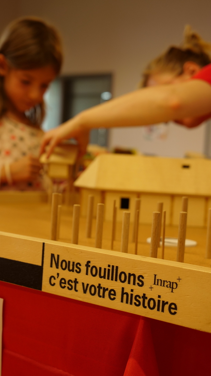 Atelier Inrap : Archéomaquette, Village de l’archéologie de Le Palais – La Chapelle, Le Palais