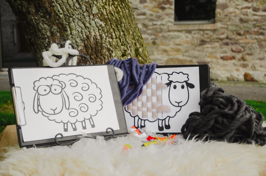Atelier-patrimoine (3-5 ans) travail de la laine Le Tourp