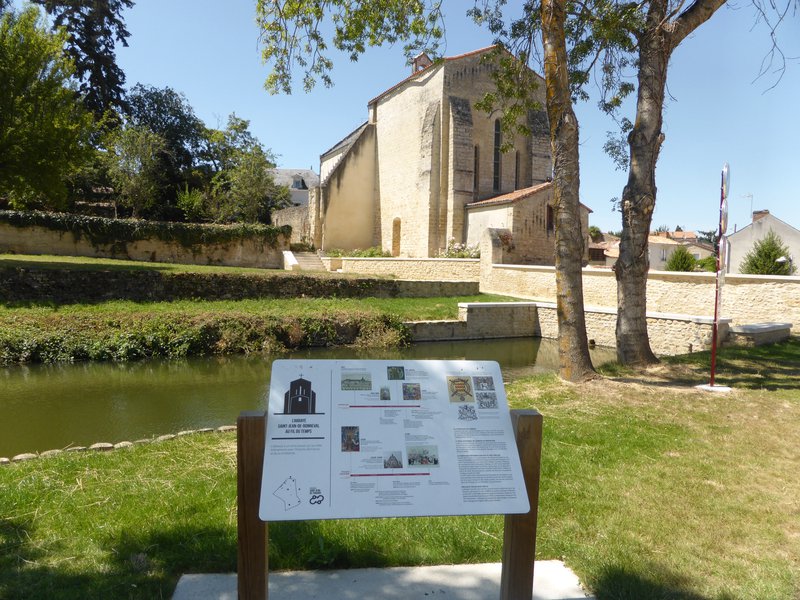 Balade découverte Saint-Jean-de-Thouars Clos de l’Abbaye Saint-Jean-de-Thouars