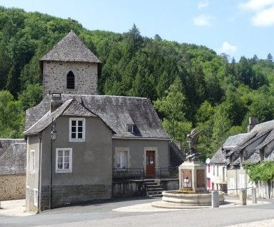 Balades secrètes en Corrèze balade du Tacot  Saint-Sylvain