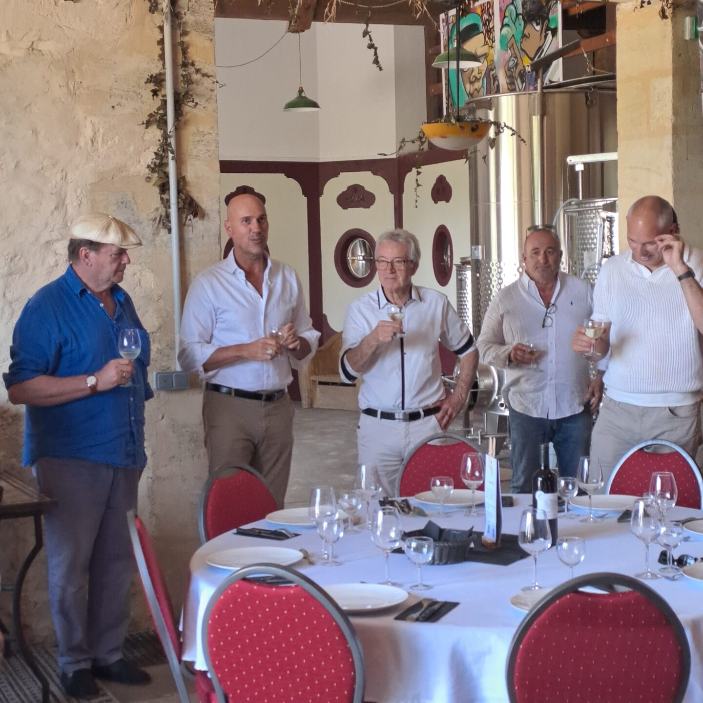 Banquet et dédicace du livre sur le château Coupelle d&rsquo;Ertan  Saint-Christophe-des-Bardes