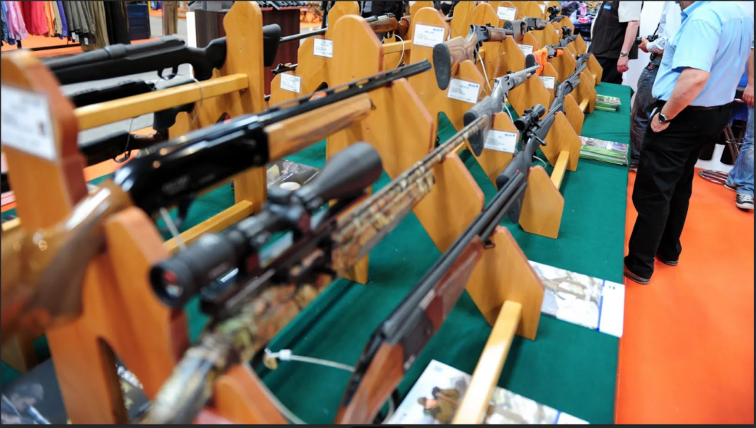 Bourse aux antiquités militaires et militaria Chameyrat